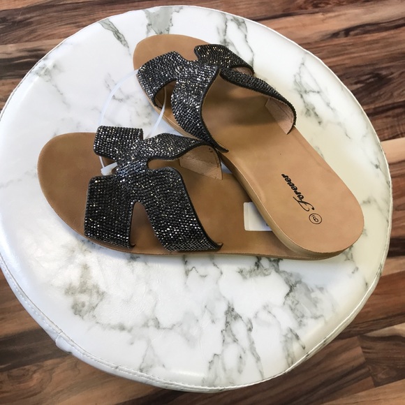 ‼️ Black Diamond H Inspired Fashion Sandals - Picture 3 of 7